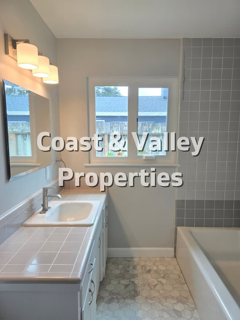 Ocean View Coastal Retreat in the Heart of Pacific Grove – photo 4