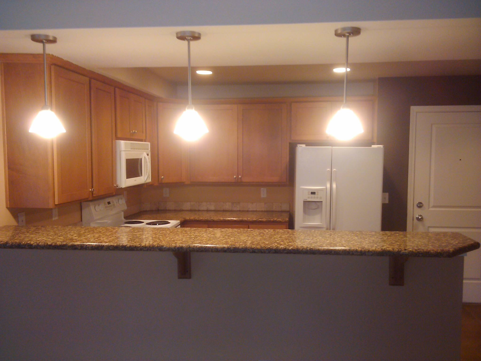 9090 Ravenna Ave Ne – photo 2