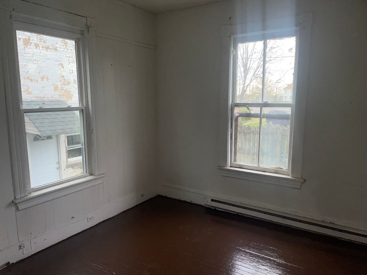 Two Bedroom Apartment Close to Downtown Lynchburg! – photo 3