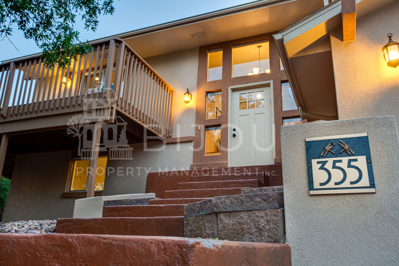 Located in the Hills of Rockrimmon! – photo 2
