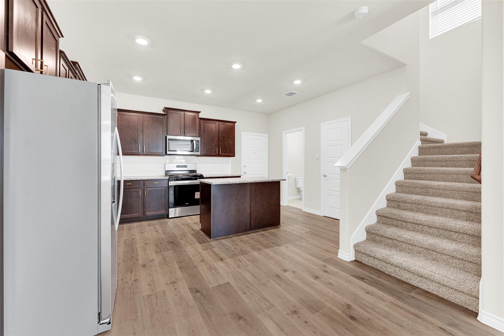 1328 Kimzey St – photo 3