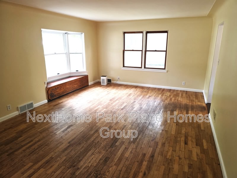 2908 Dartmouth Drive – photo 3