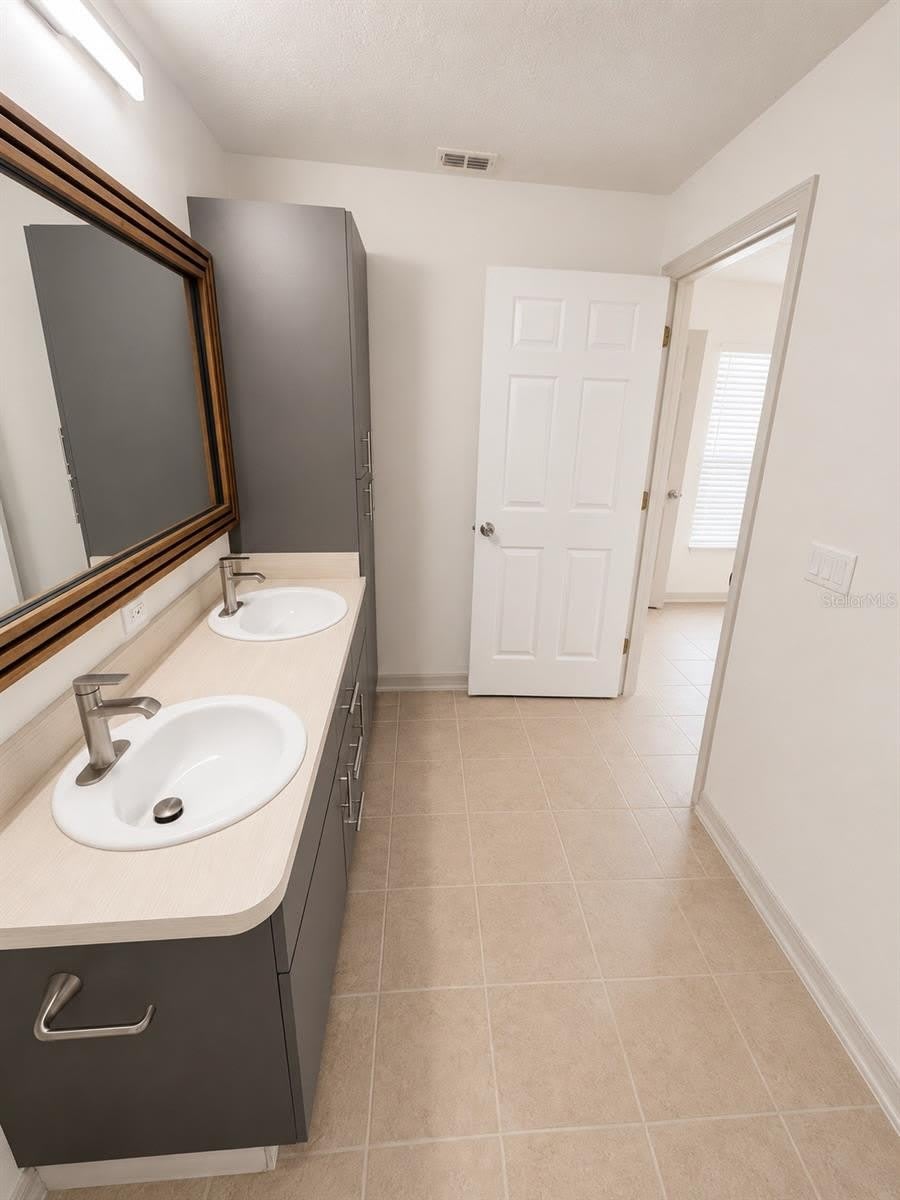 3029-3029 WALNUT Court – photo 5