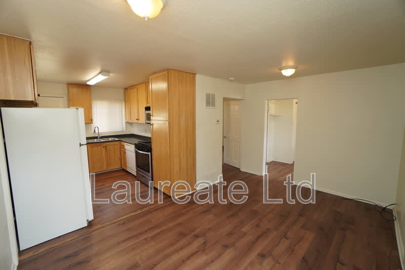 920 Orchard St – photo 2