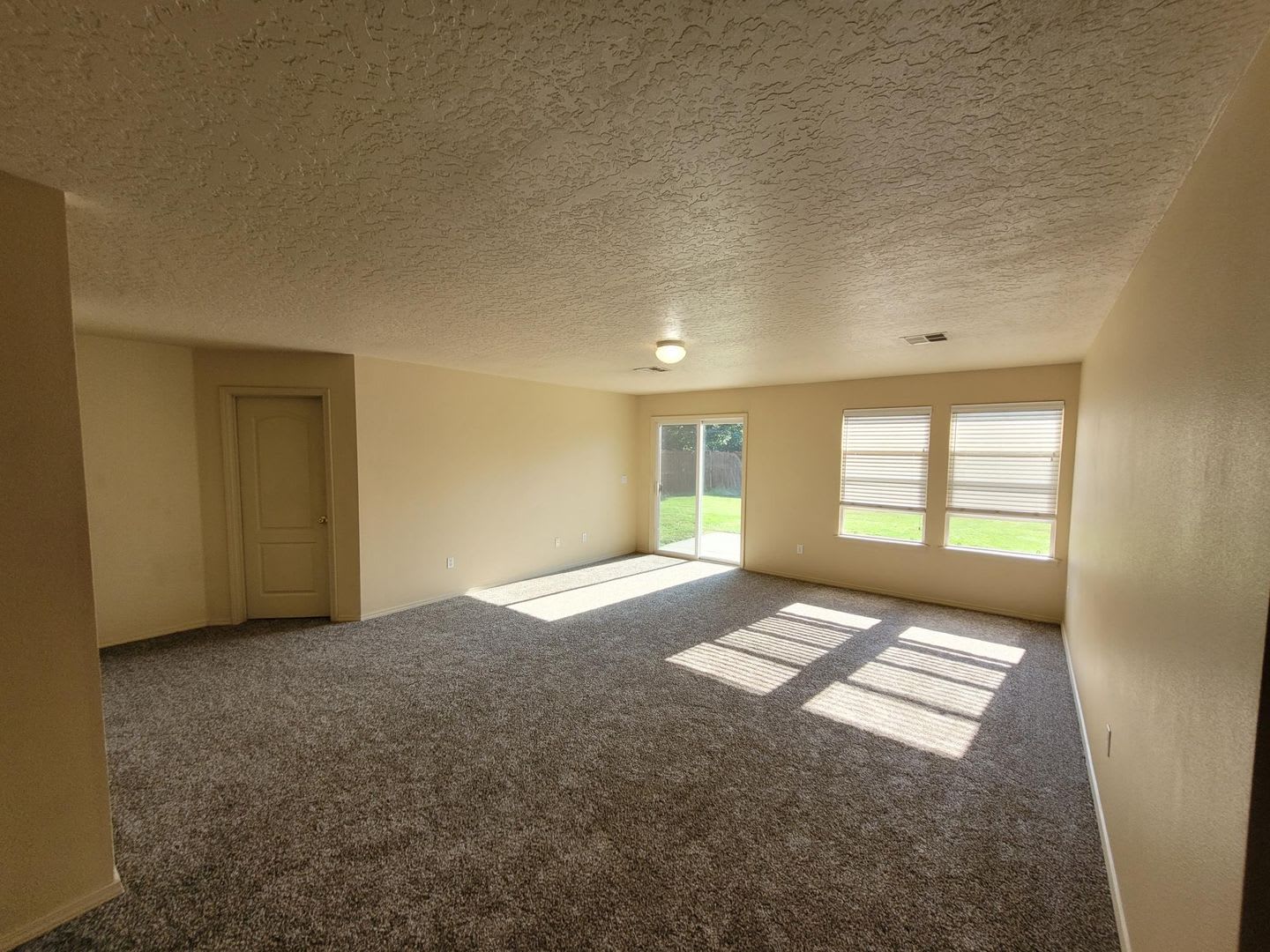 Great Home in Meridian Near Shopping! – photo 2