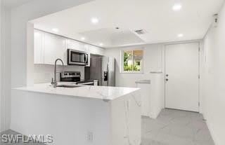 1018 Manatee Rd – photo 3