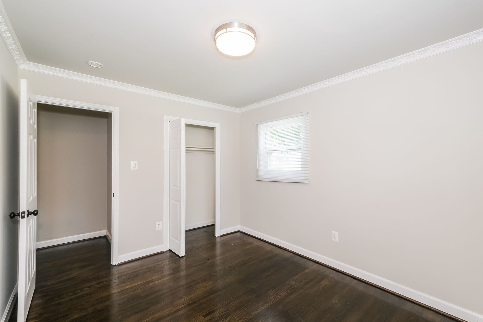 Spacious Single Family Home With Backyard Space – photo 4