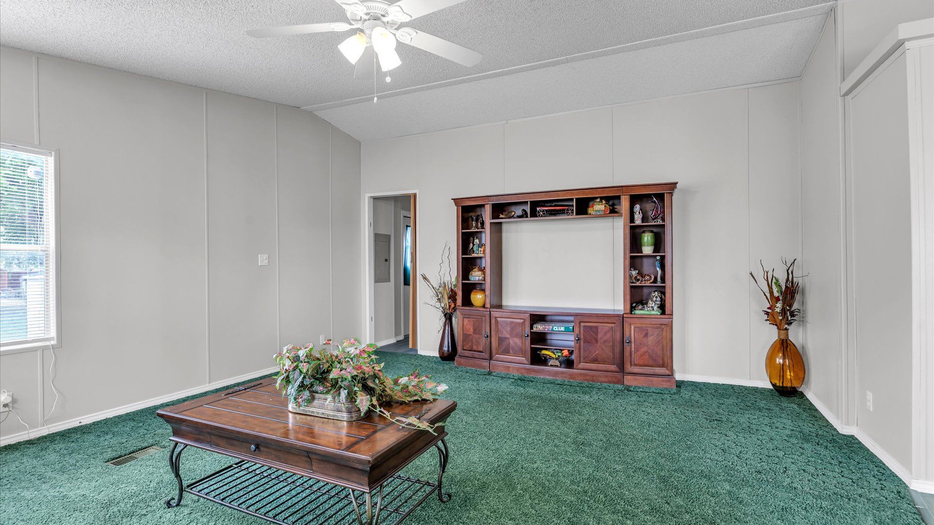 Charming Home in Convenient South San Antonio Location – 3457 S Foster Rd – photo 3