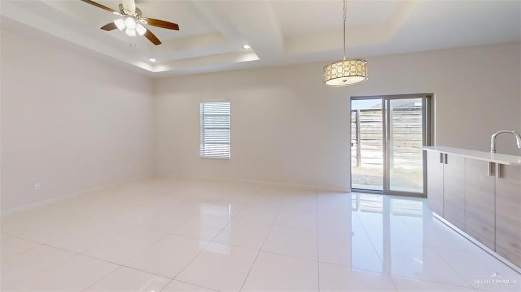 5608 Nightingale Avenue – photo 3