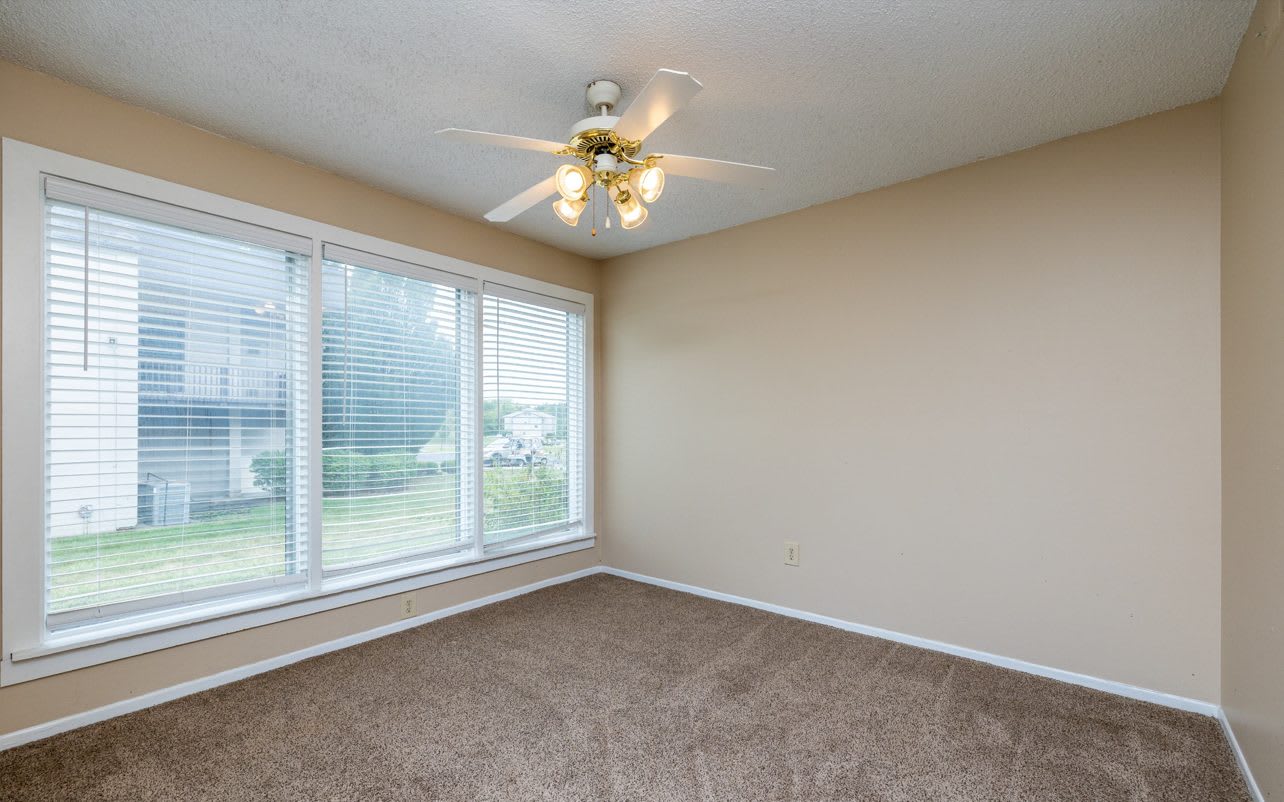 Emerald Hills Apartments – photo 3