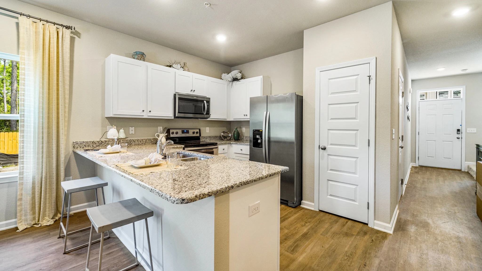 Gulf Stream Apartments – photo 2