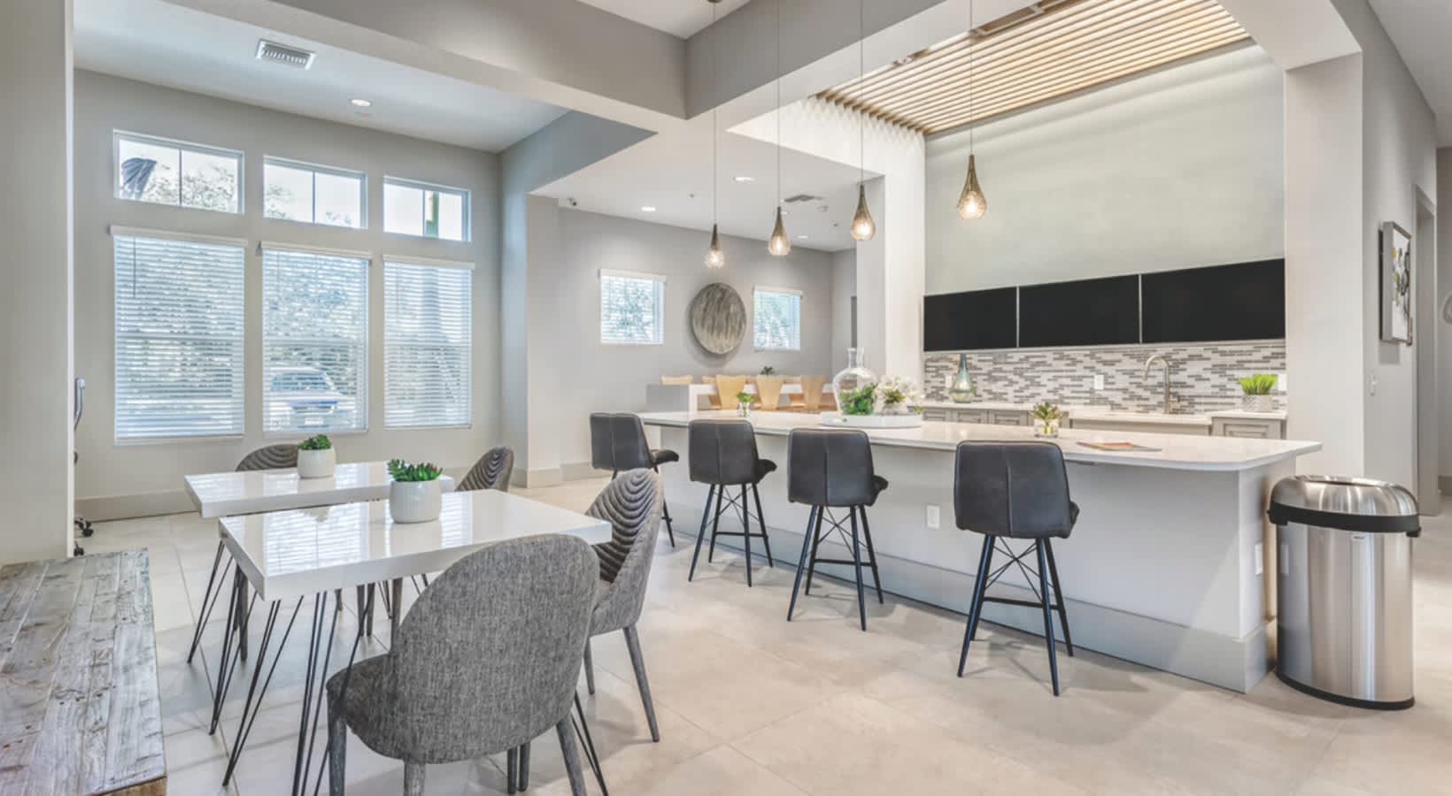 Venice Isles Luxury Apartments – photo 4