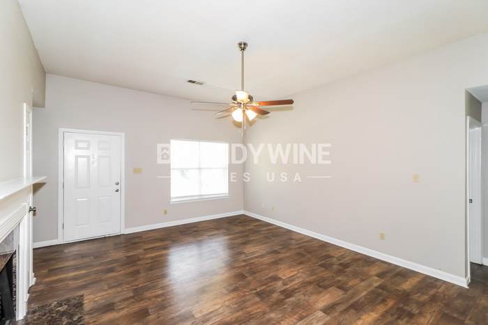 8404 Jacob Drive – photo 5