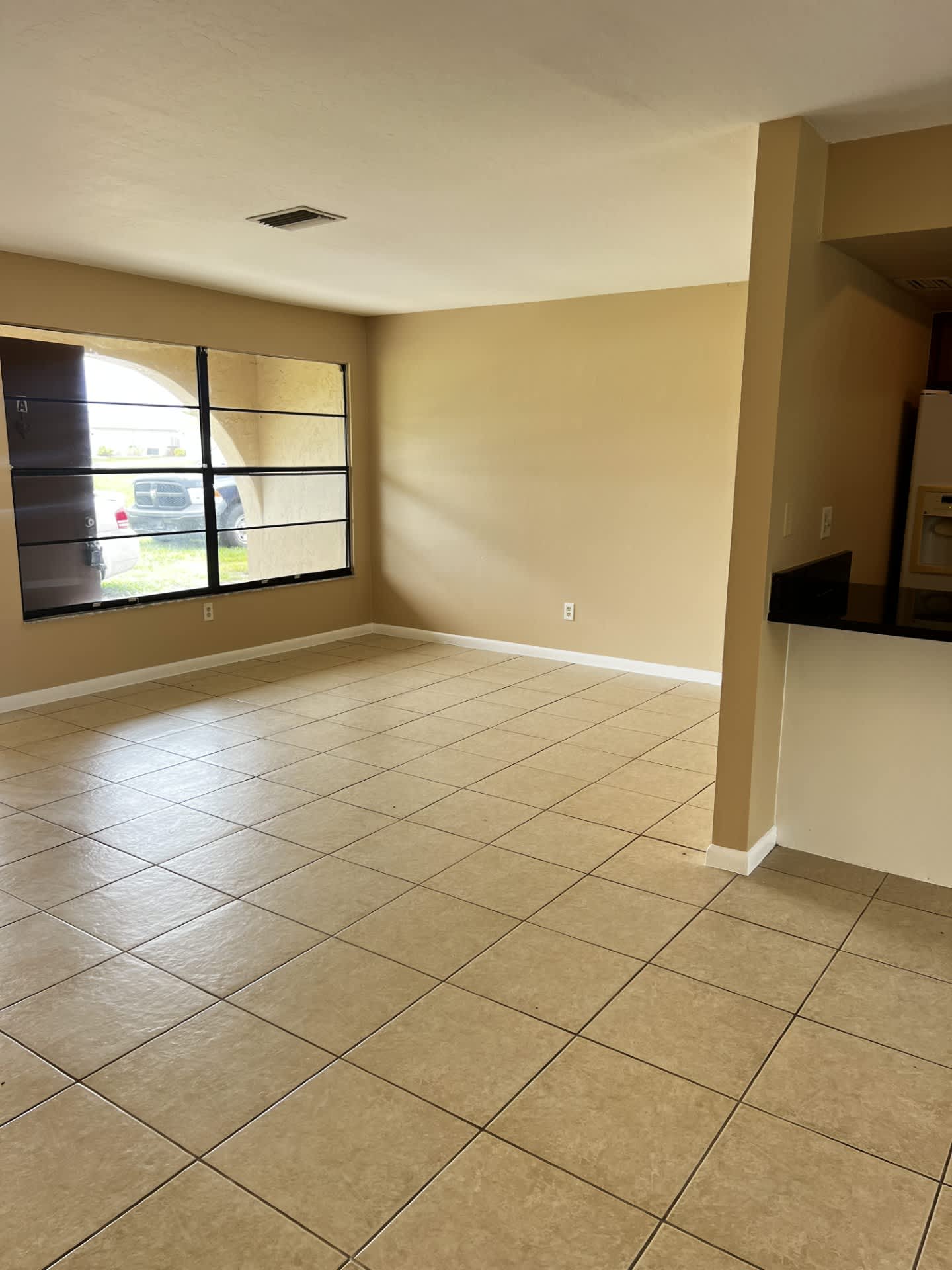 1807 Southwest 1st Avenue- A – photo 4