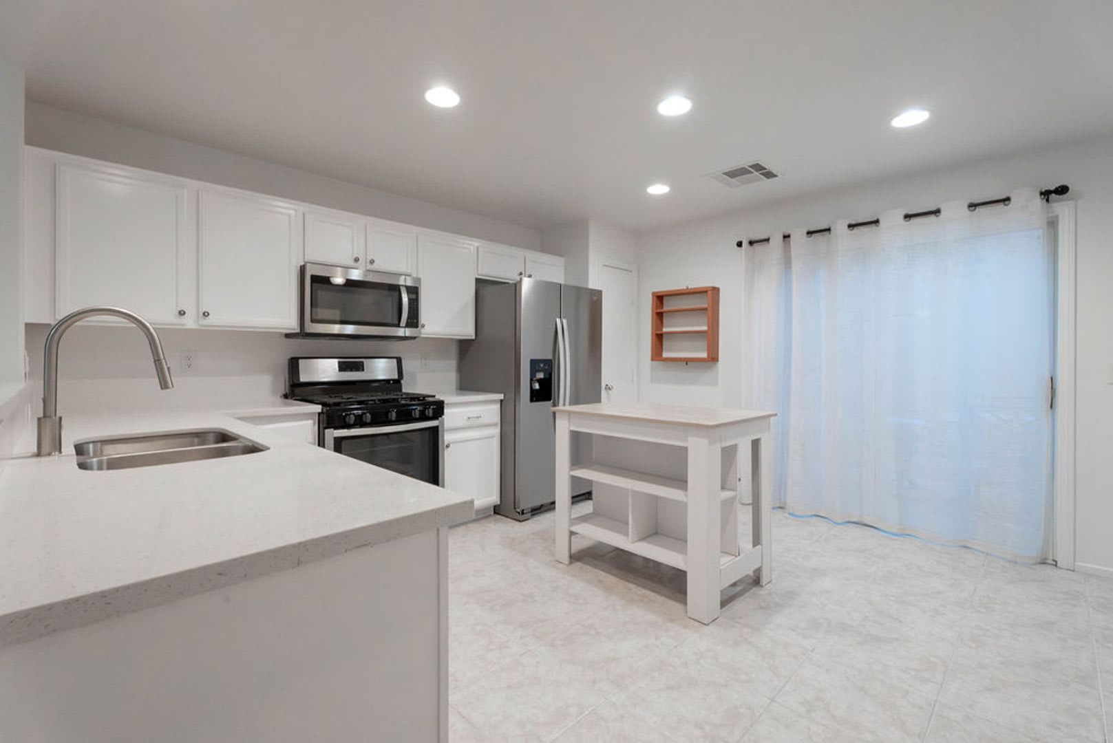 10380 Commanche Moon Avenue, Las Vegas, NV 89129 – photo 5