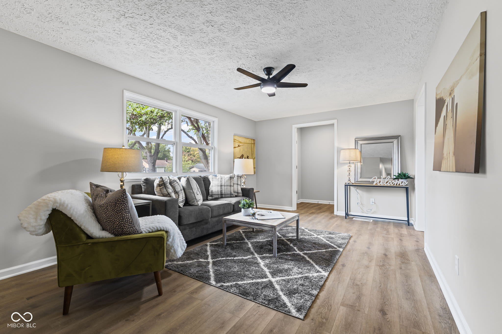 111 W Southern Avenue – photo 3