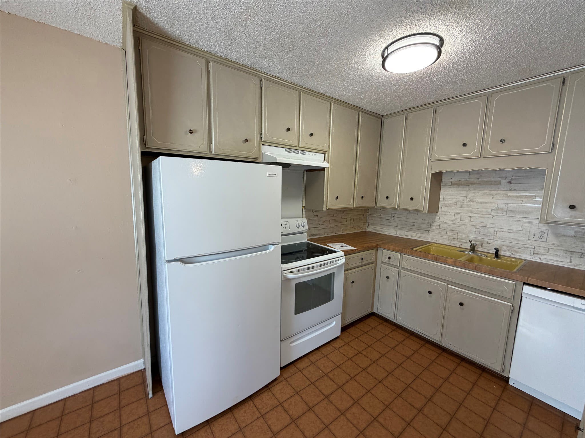 1361 W Mcneill Street – photo 3