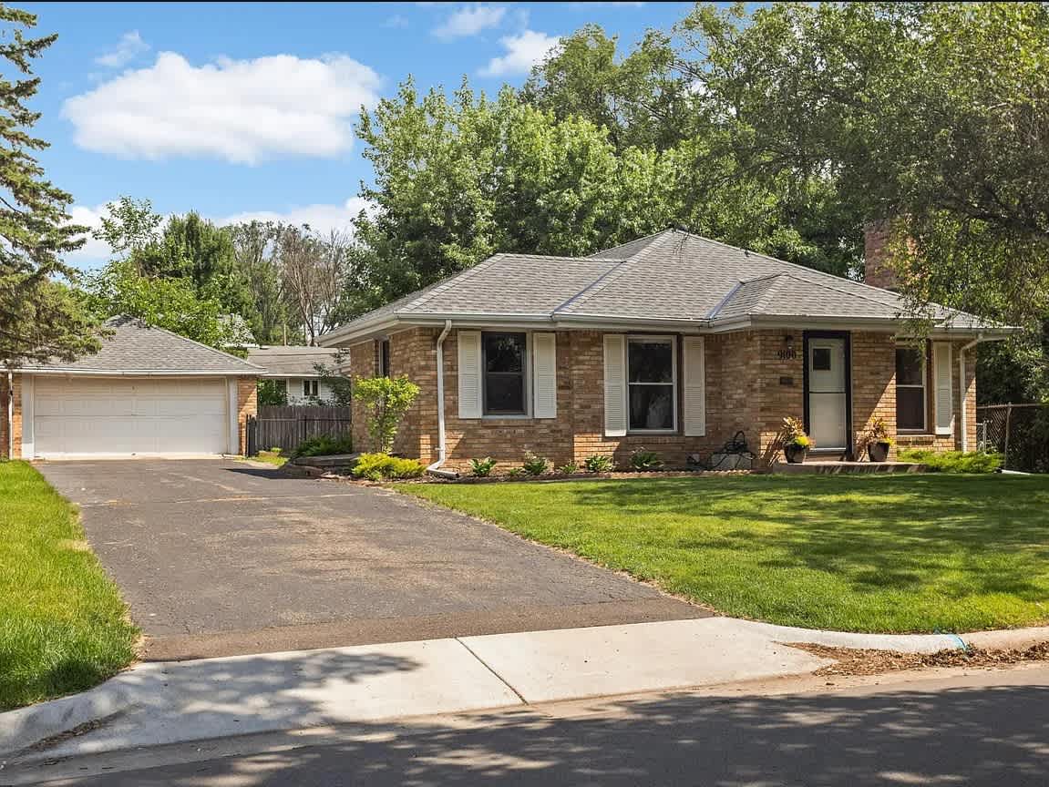 9100 Club Road – photo 1