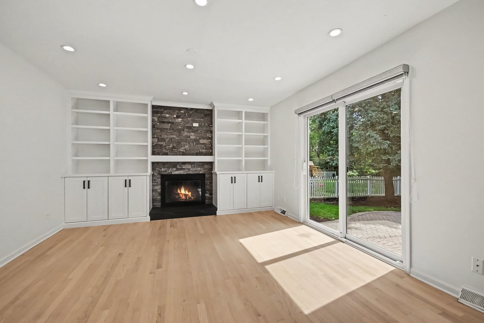 1120 Summit Hills Lane – photo 4