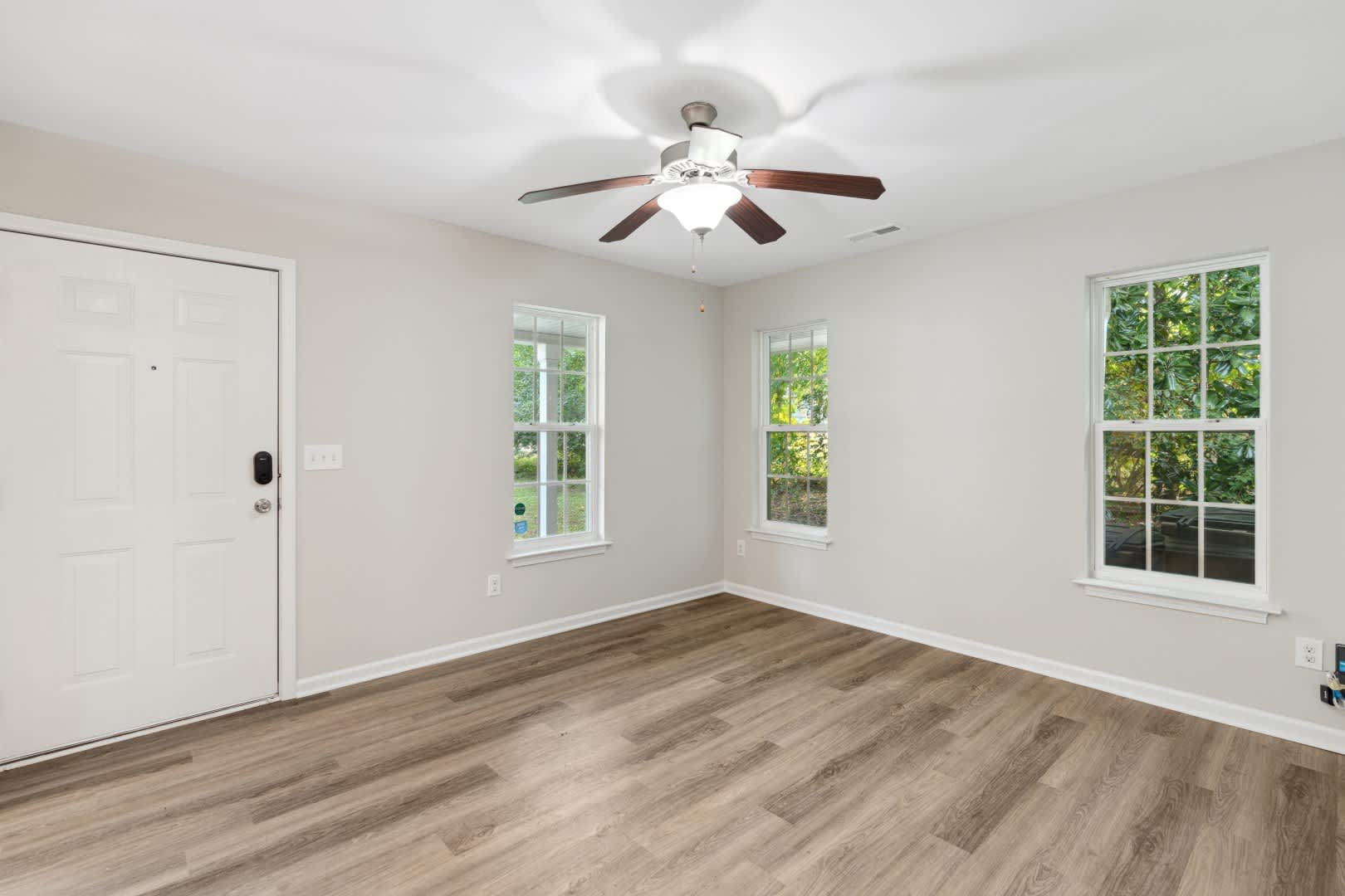 338 East Spring Street – photo 4