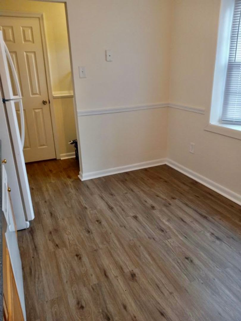 New Renovated 3 Bedroom Townhouse Fredericksburg, Stafford County – photo 4