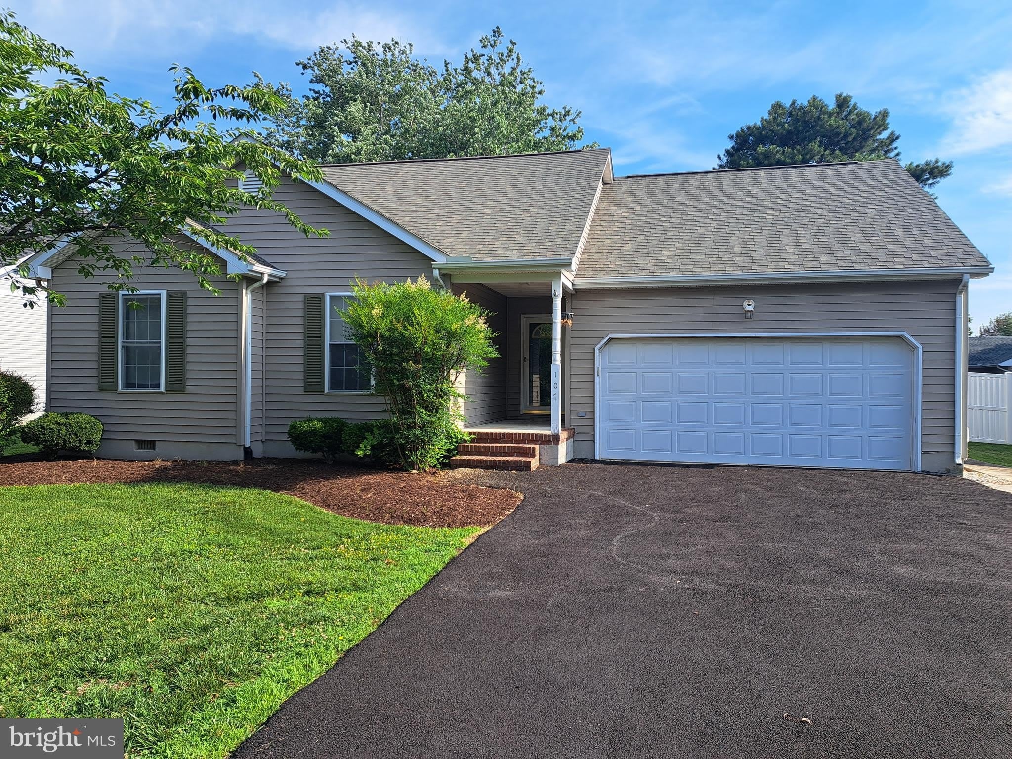 107 STRAWBERRY Way – photo 1
