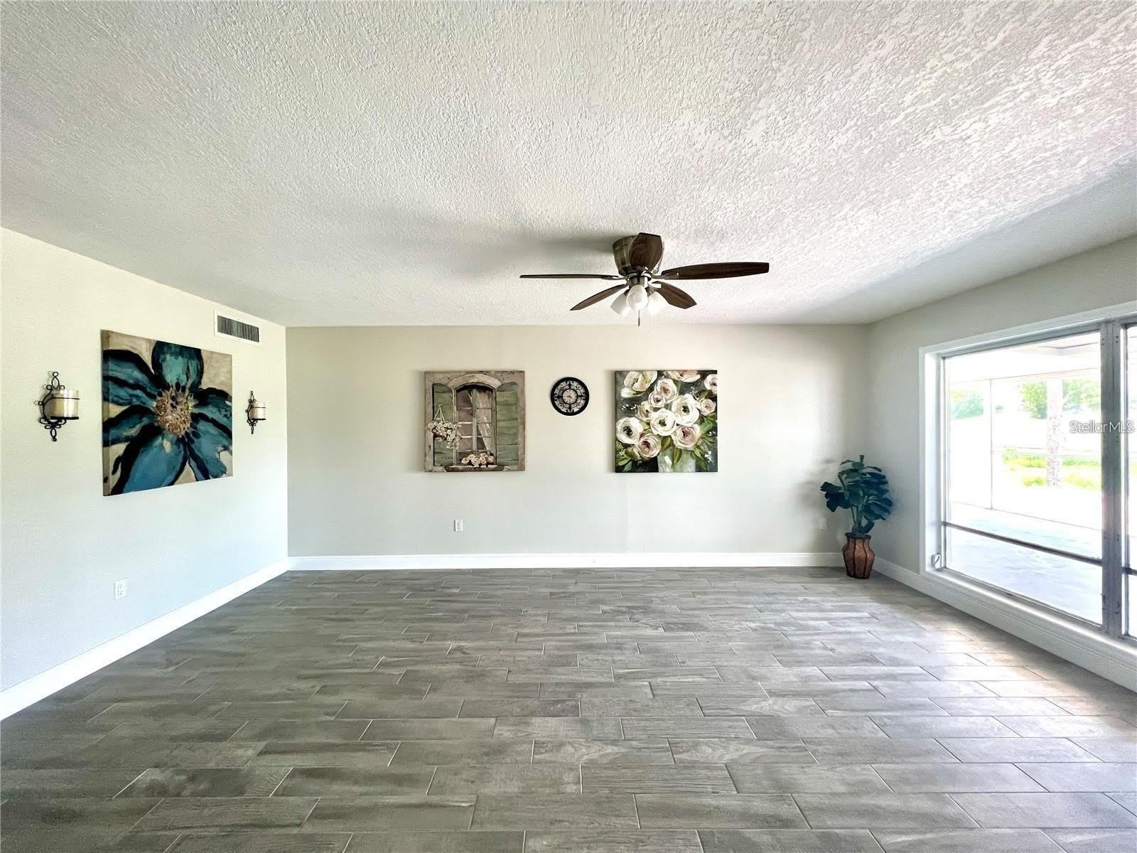 912 La Jolla Avenue – photo 3