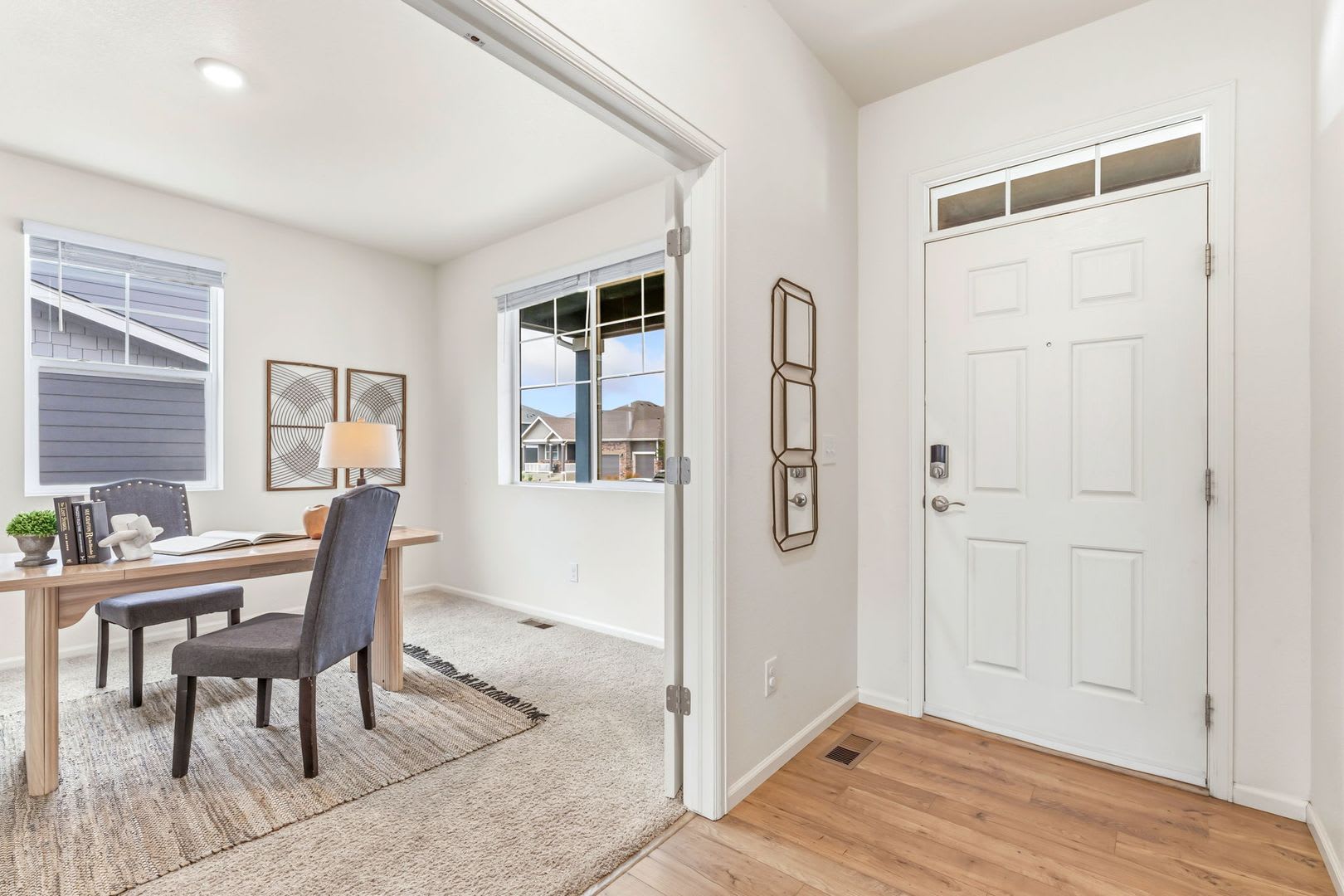 6818 Gateway Crossing Street – photo 3