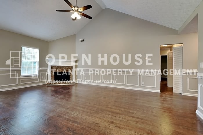 1298 Sierra Ridge Place Southeast – photo 4