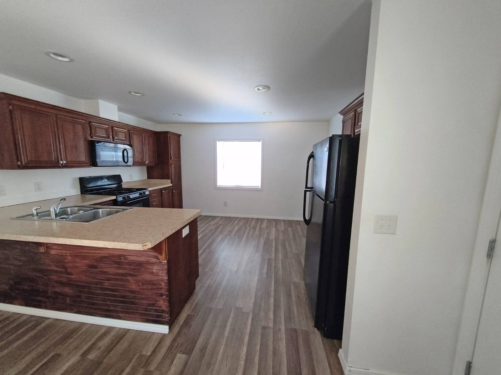 356 Petrol Rd – photo 3