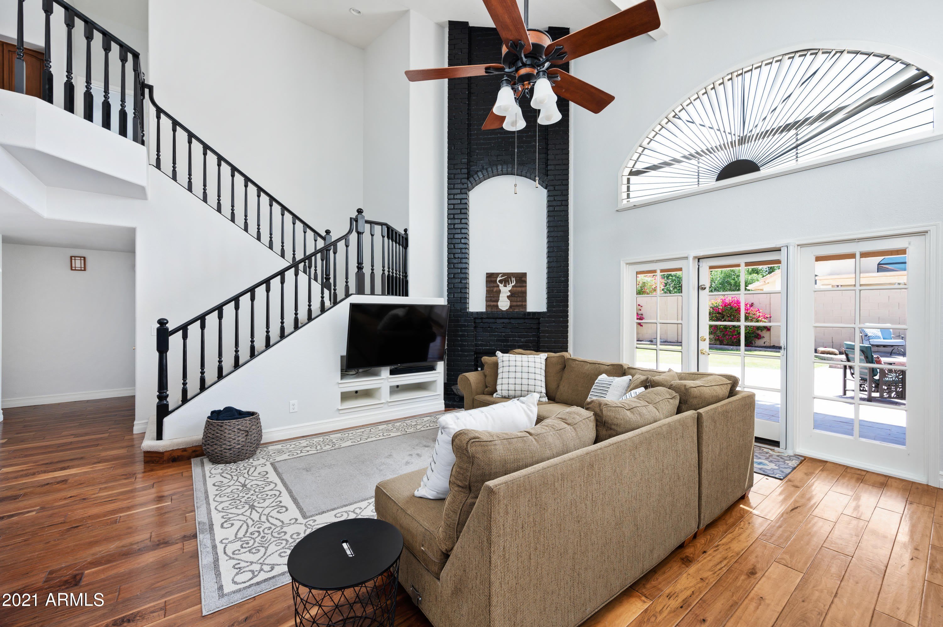 1660 W Honeysuckle Lane – photo 1