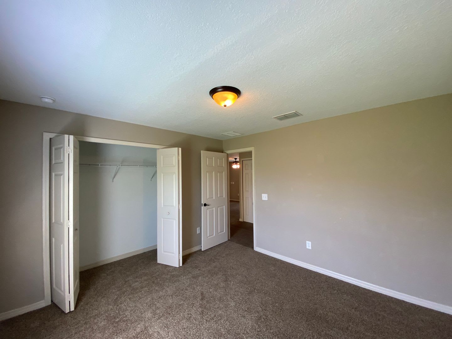 Desirable SW neighborhood – photo 4