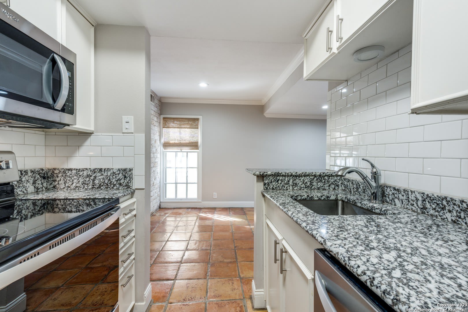 66 BREES BLVD – photo 3