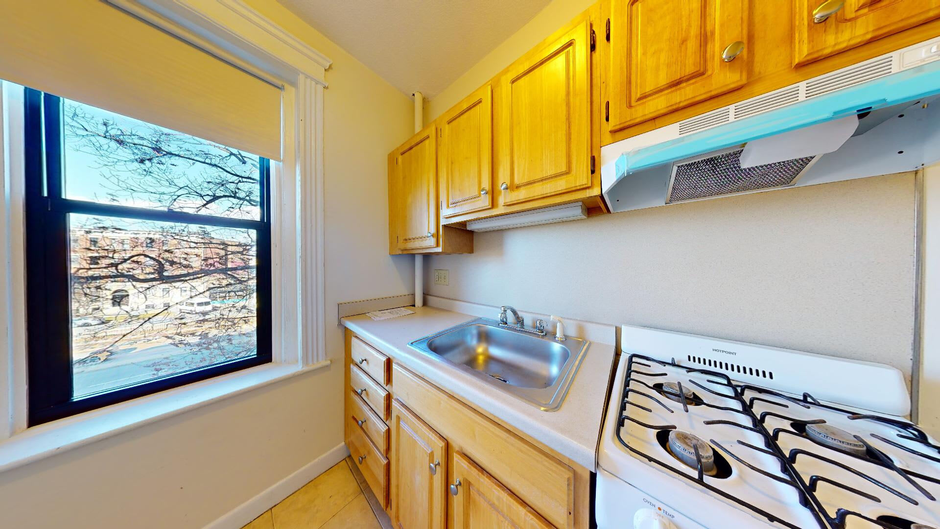 Bowdoin School Apartments – photo 5