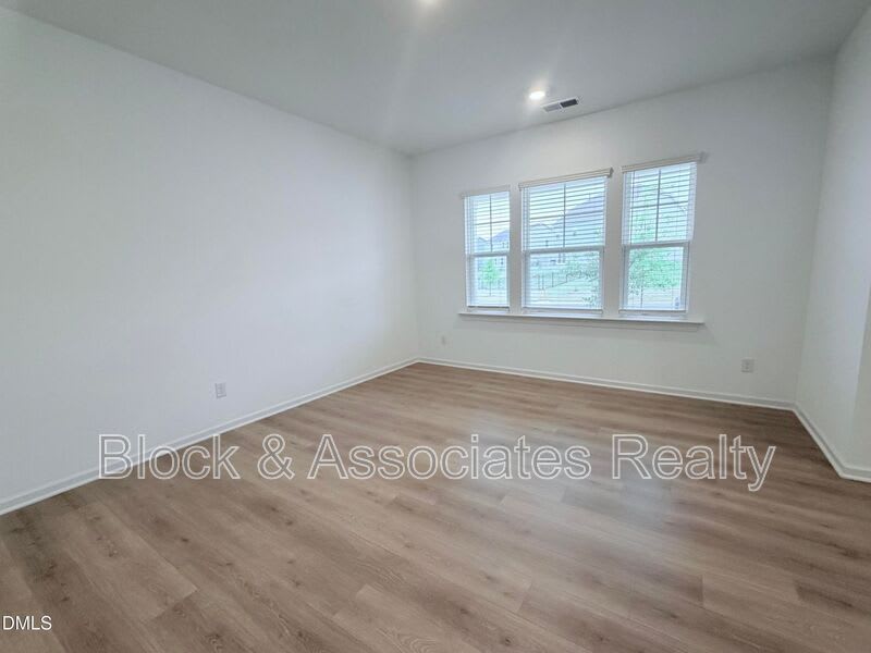 611 Contento Ct – photo 5