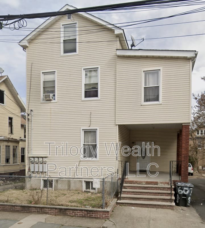 224 S. 7th Street – photo 1