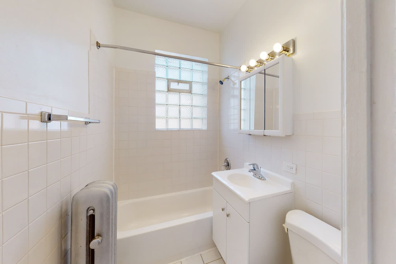 5415 S. Woodlawn Avenue – photo 5