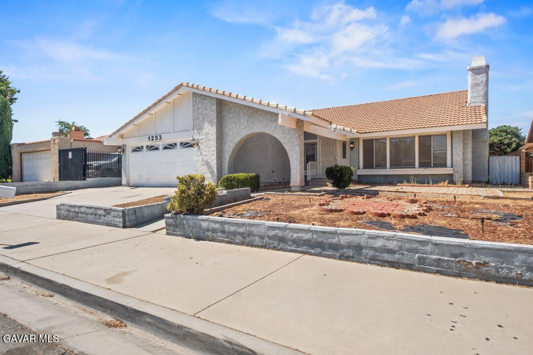 1253 Morven Street – photo 2