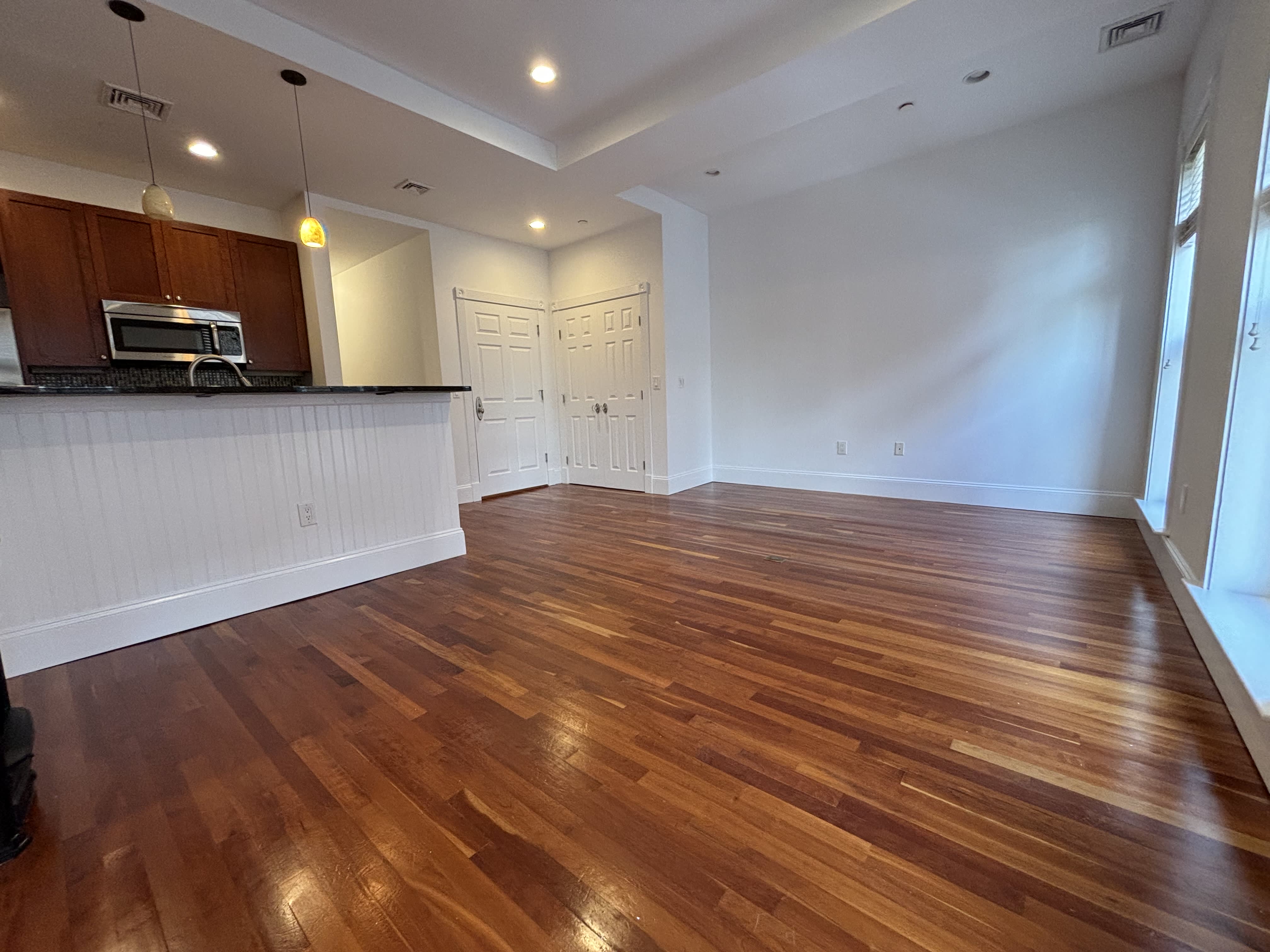 16 Temple St – photo 5