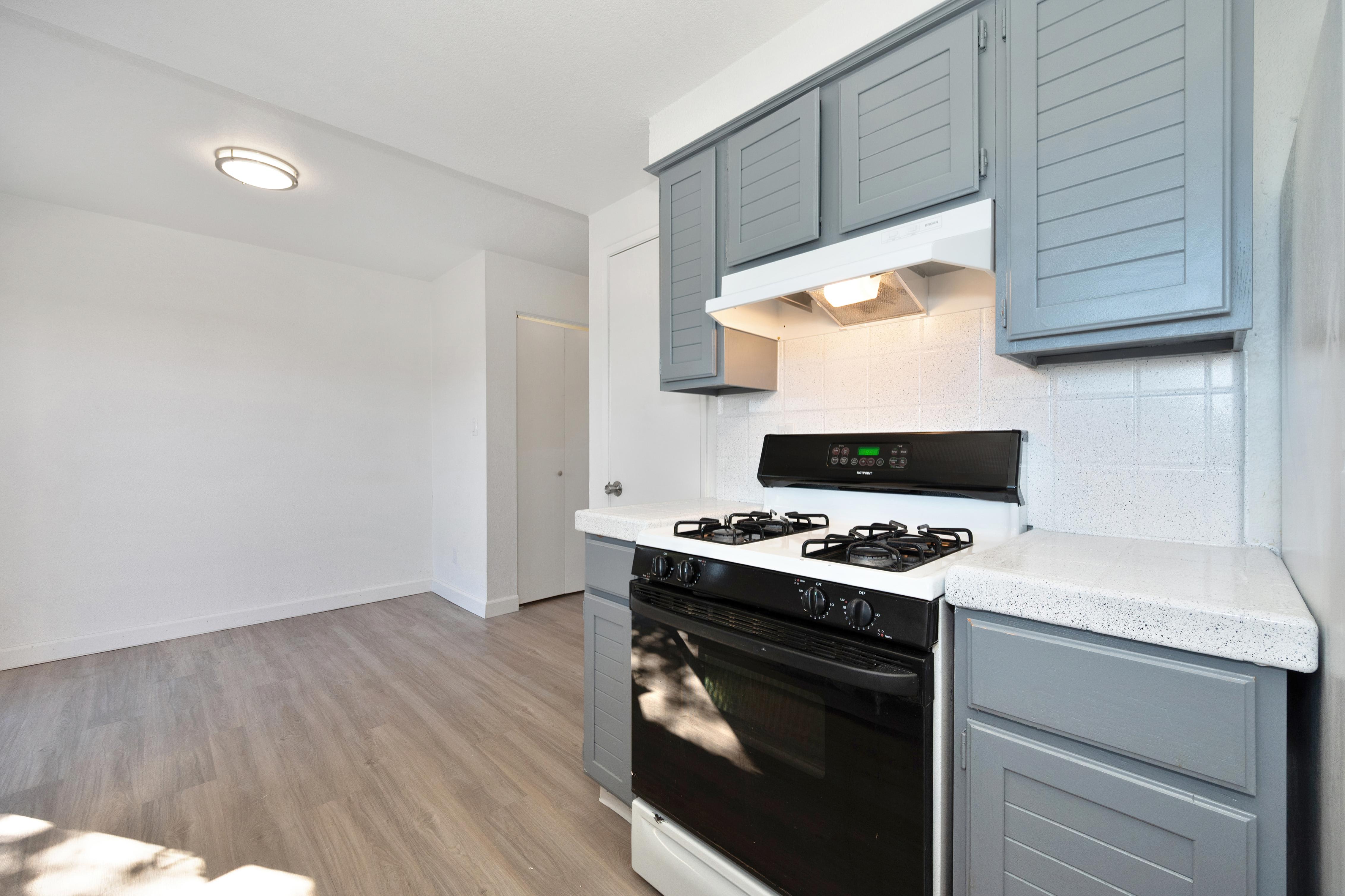 Townhomes at 201 – photo 4