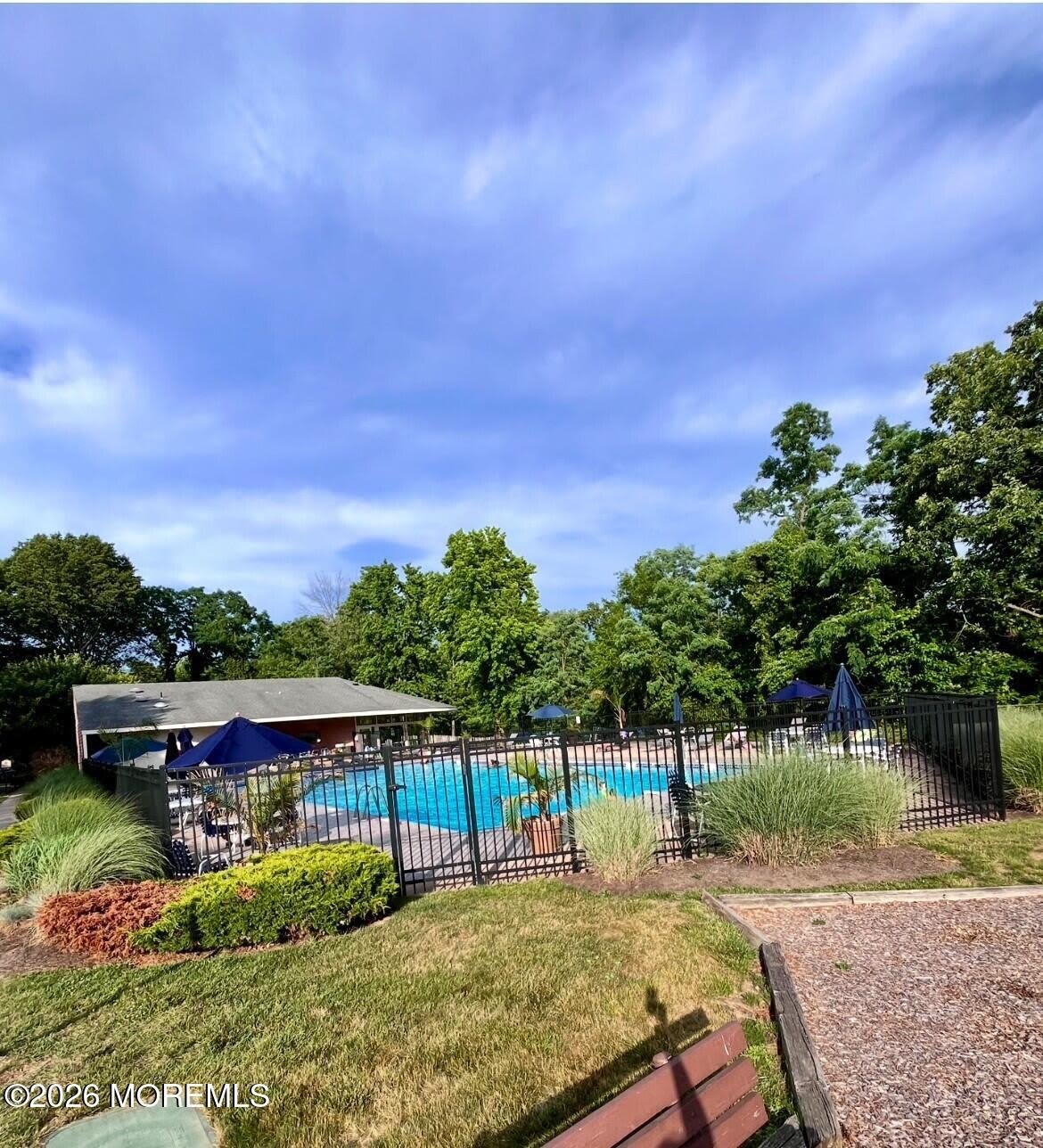 2 Elizabeth Court – photo 4