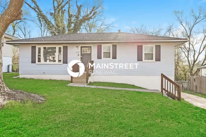 4135 North Spruce Avenue – photo 1