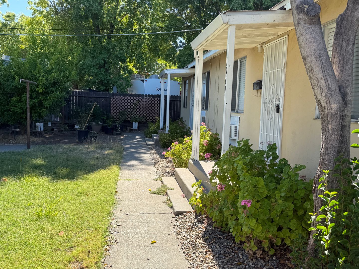 AVAILABLE NOW!!!! VACAVILLE-E. MONTE VISTA AVE.1 bed/1 bath apartment home! – photo 3