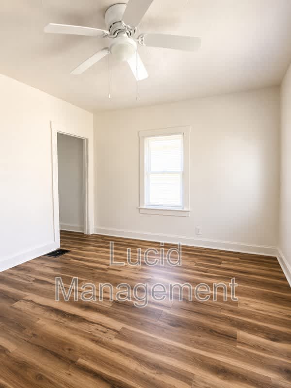536 West Evelyn Avenue – photo 4