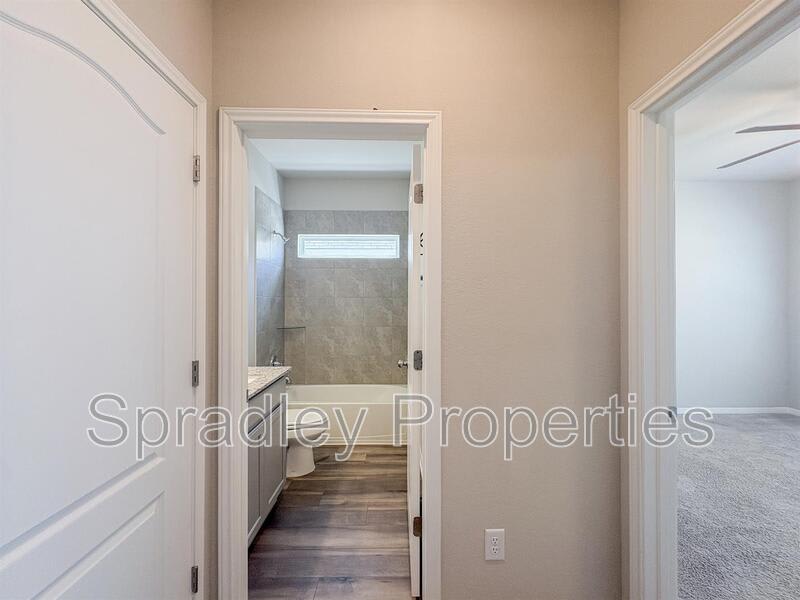 8816 Glade Drive – photo 3