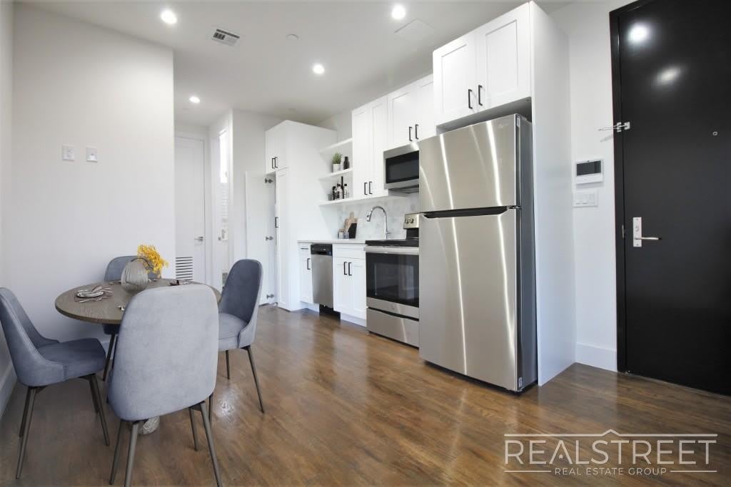 122 Thomas S Boyland – photo 1