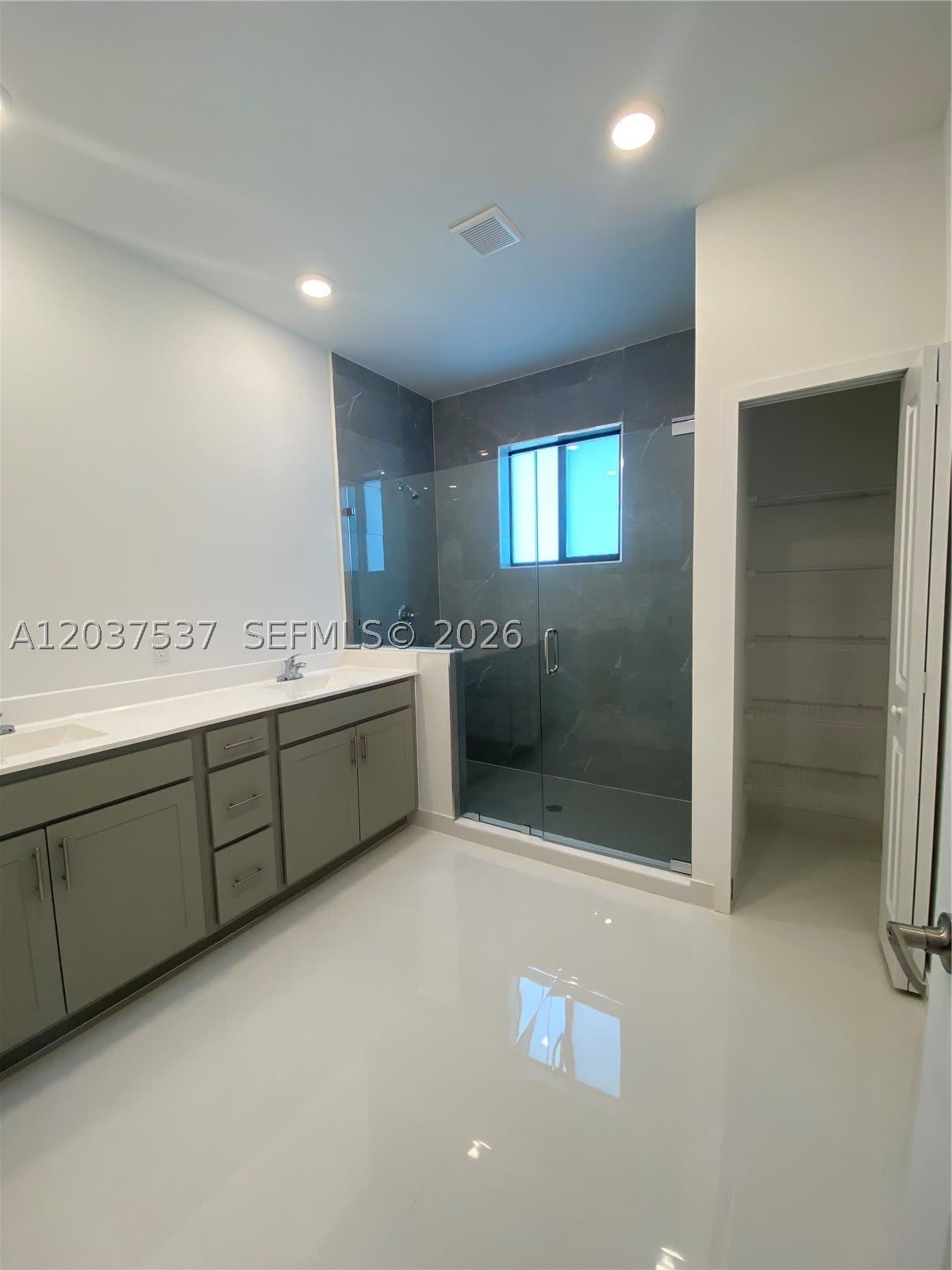 2402 SW 145th Pl – photo 5