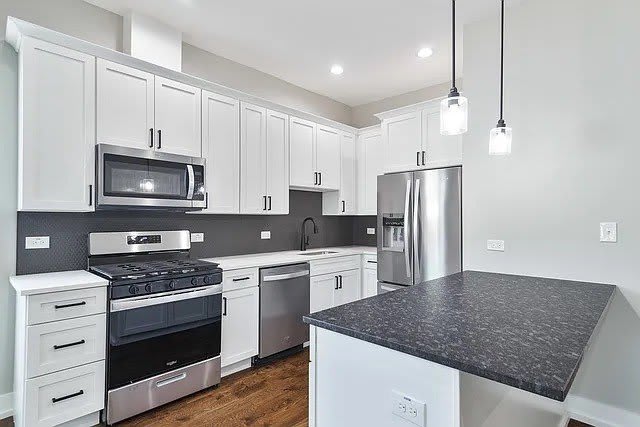 6520 S Minerva Avenue – photo 3
