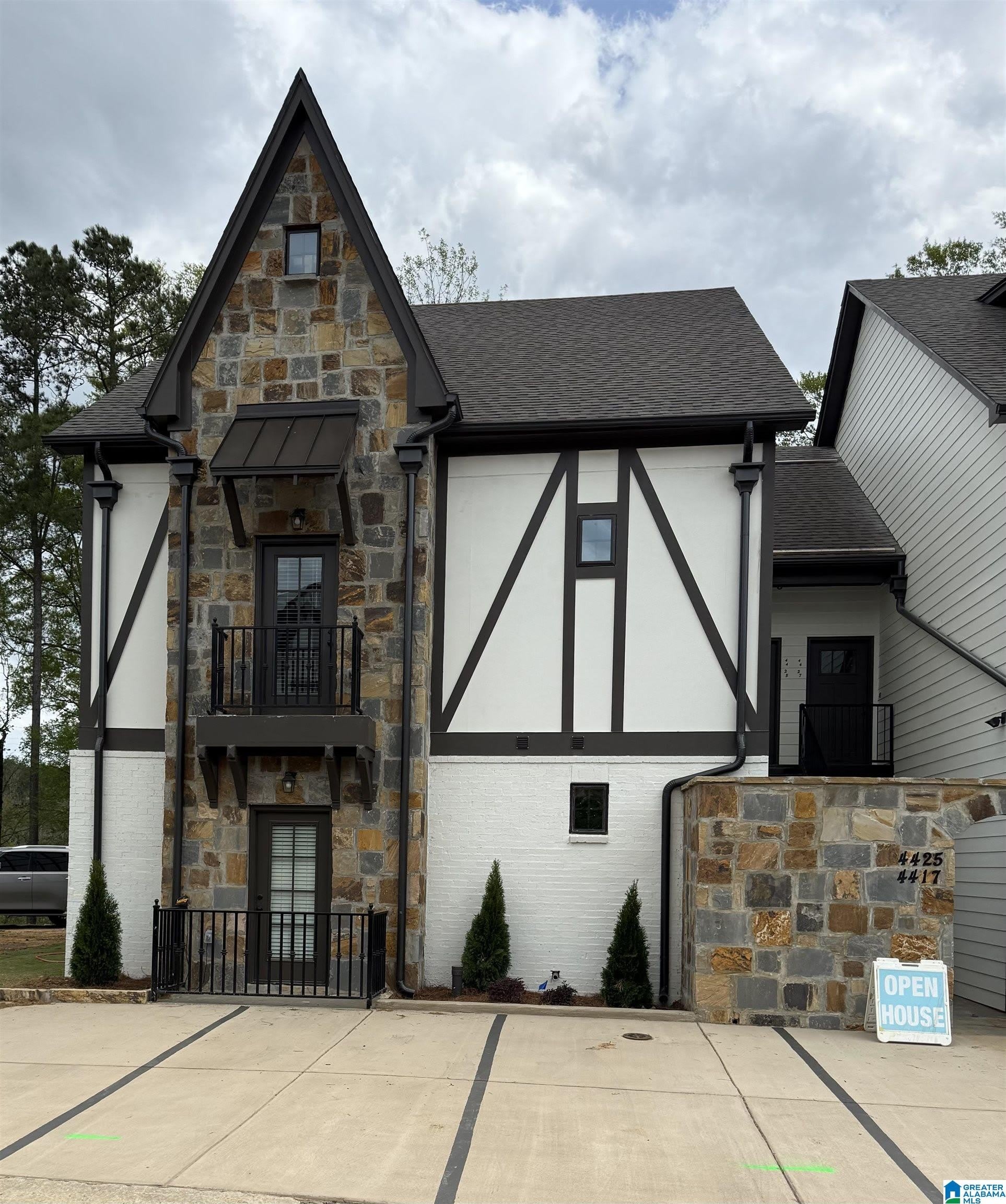 4425 LENNOX PLACE – photo 1