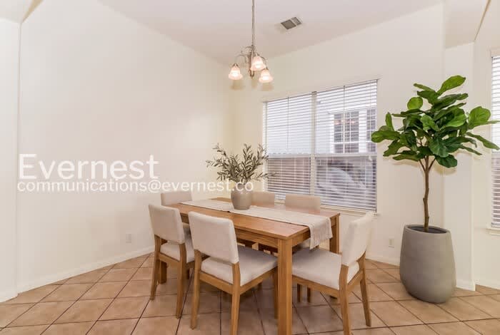 709 West 35th Street – photo 5